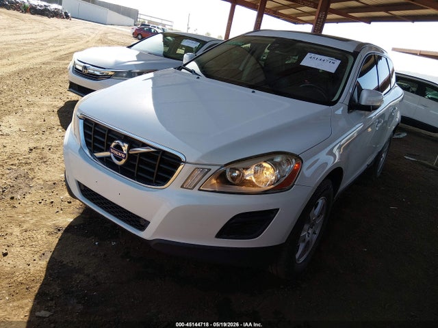 2011 Volvo Xc60 3.2 მანქანა იყიდება აუქციონზე, vin: YV4940DZ3B2195844, აუქციონის ნომერი: 45144718
