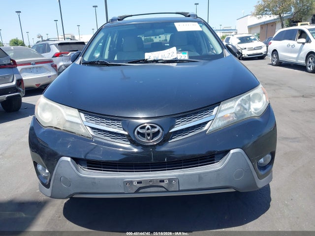 2T3WFREV3FW157883 Toyota Rav4 Xle