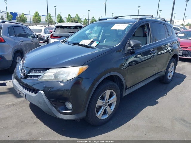 2T3WFREV3FW157883 Toyota Rav4 Xle