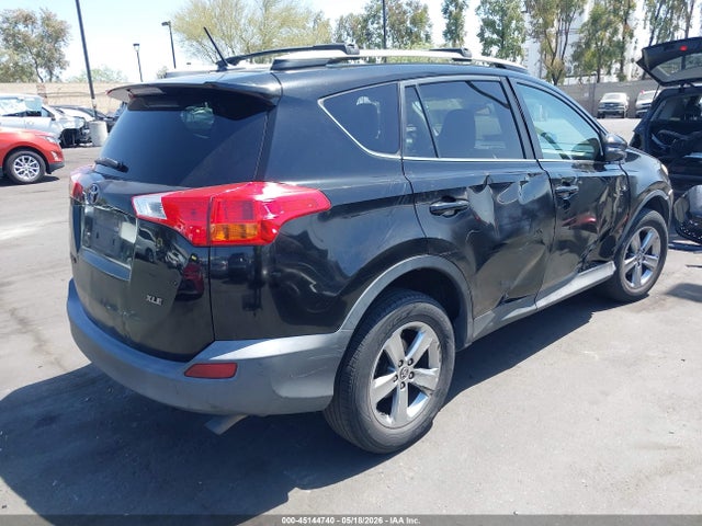 2T3WFREV3FW157883 Toyota Rav4 Xle