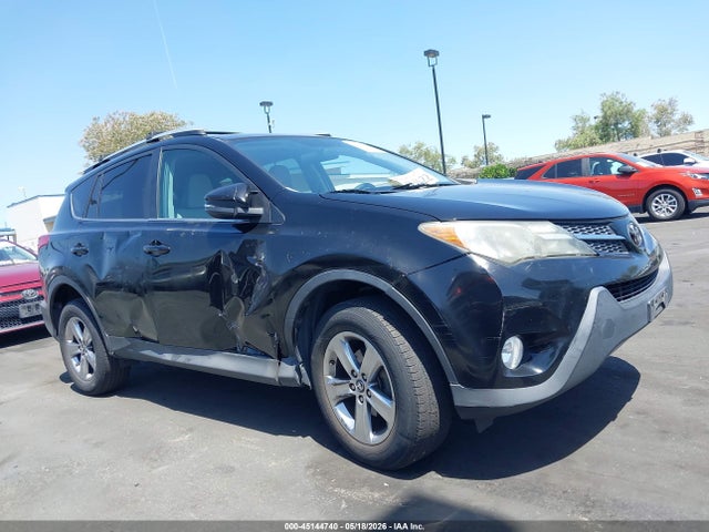 2T3WFREV3FW157883 Toyota Rav4 Xle