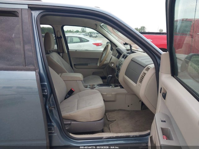 45144779 :رقم المزاد ، 1FMCU4K35BKA50198 vin ، 2011 Ford Escape Hybrid مزاد بيع