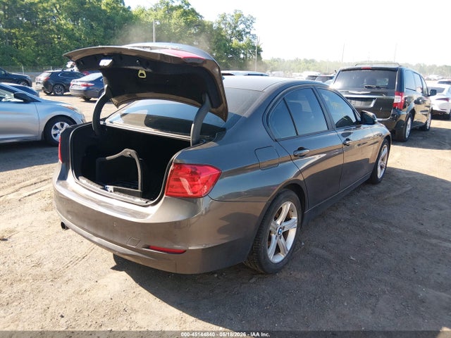 45144840 :رقم المزاد ، WBA3C3C51FK202563 vin ، 2015 Bmw 320i Xdrive مزاد بيع