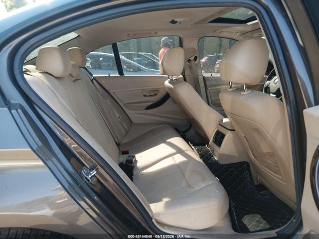45144840 :رقم المزاد ، WBA3C3C51FK202563 vin ، 2015 Bmw 320i Xdrive مزاد بيع