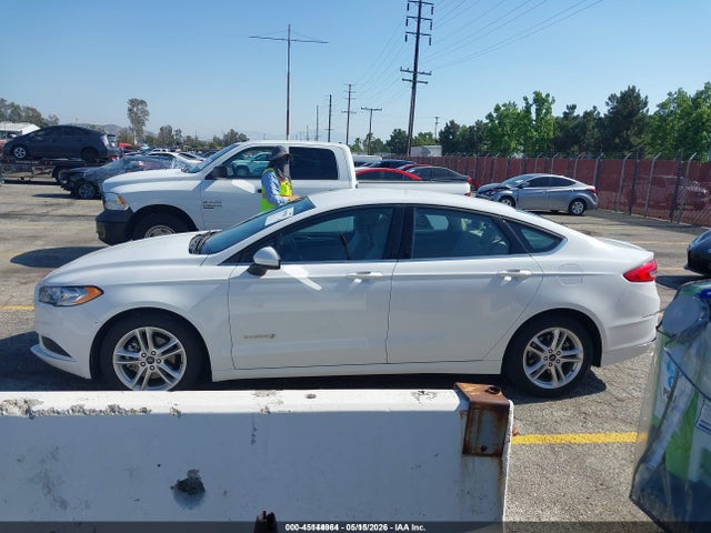 Продажа на аукционе авто 2018 Ford Fusion Hybrid S, vin: 3FA6P0UU5JR254328, номер лота: 45144964