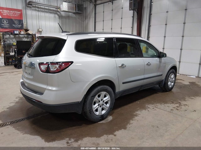 Chevrolet Traverse Ls 2017 1GNKVFED8HJ302223 Image 4