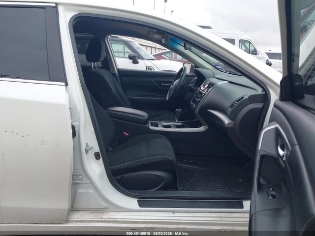 2015 Nissan Altima 2.5 S მანქანა იყიდება აუქციონზე, vin: 1N4AL3AP4FC468190, აუქციონის ნომერი: 45145010