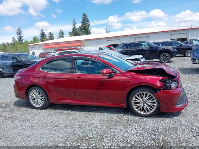 4T1B11HK0JU506354 Toyota CAMRY XLE