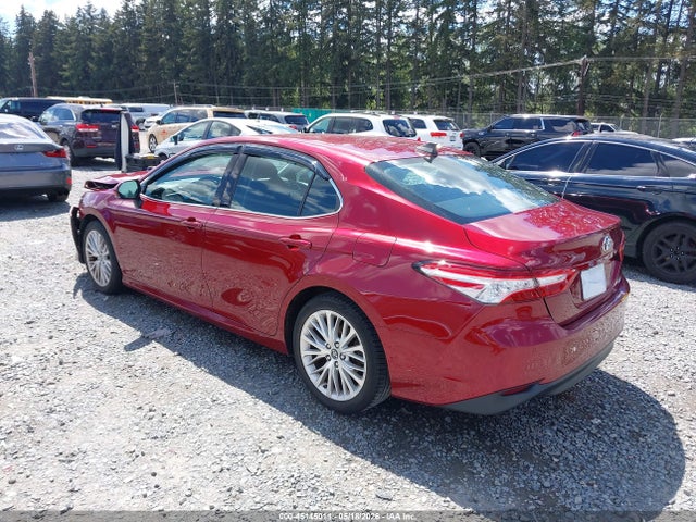 4T1B11HK0JU506354 Toyota CAMRY XLE