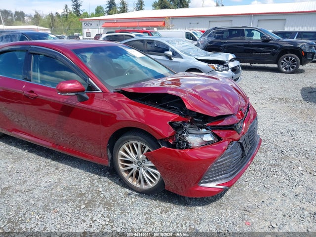 4T1B11HK0JU506354 Toyota CAMRY XLE