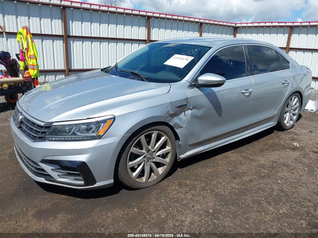 1VWDT7A32HC042901 Volkswagen Passat 1.8t R-line