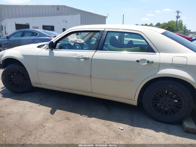Продаж на аукціоні авто 2010 Chrysler 300 Touring Plus, vin: 2C3CA1CV3AH281168, номер лоту: 45145080