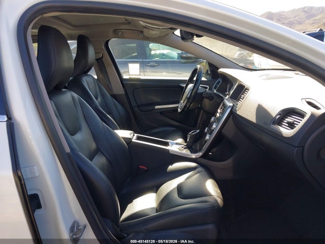 Volvo V60 2015 YV140MEM1F1227473 Image 5