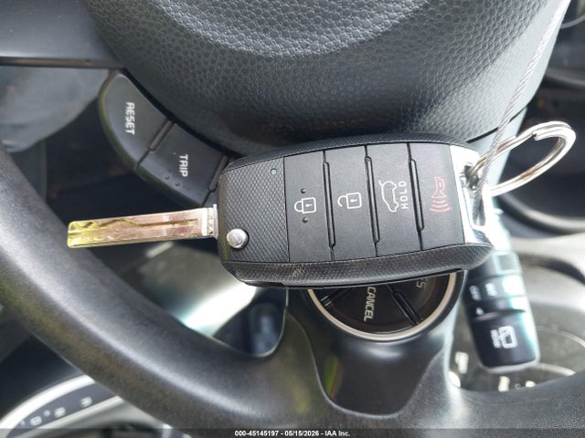 Продажа на аукционе авто 2017 Kia Soul +, vin: KNDJP3A5XH7472253, номер лота: 45145197