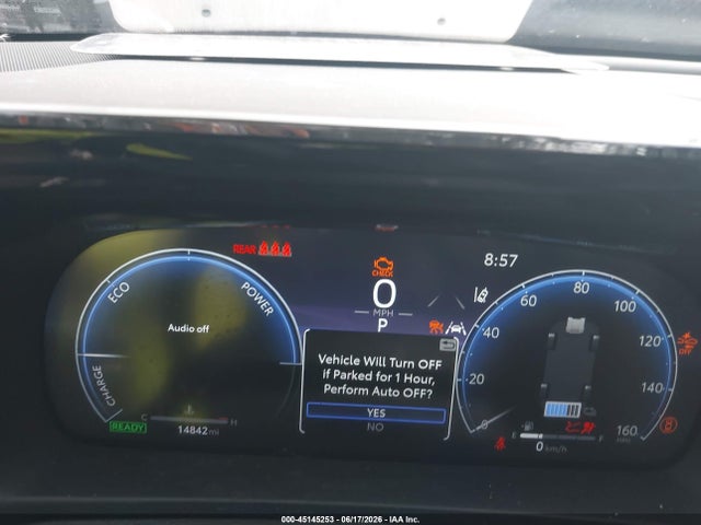 2025 Toyota Crown Signia Xle მანქანა იყიდება აუქციონზე, vin: JTDACAAJ1S3008800, აუქციონის ნომერი: 45145253