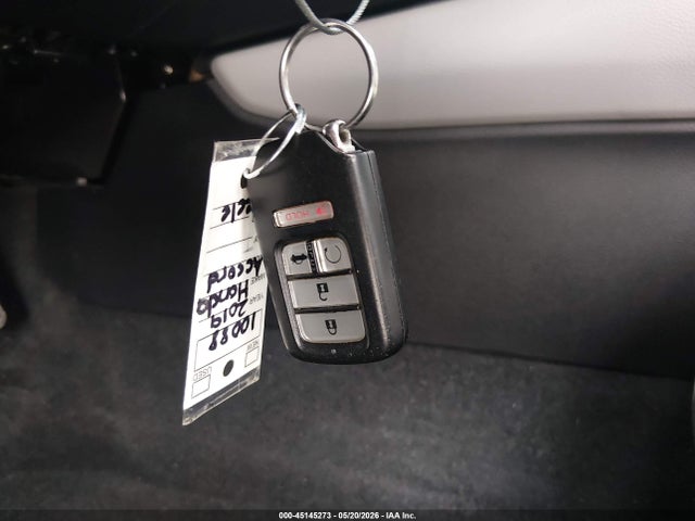 45145273 :رقم المزاد ، 1HGCV1F18KA103850 vin ، 2019 Honda Accord Lx مزاد بيع