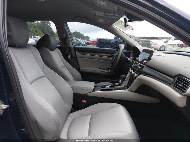 45145273 :رقم المزاد ، 1HGCV1F18KA103850 vin ، 2019 Honda Accord Lx مزاد بيع