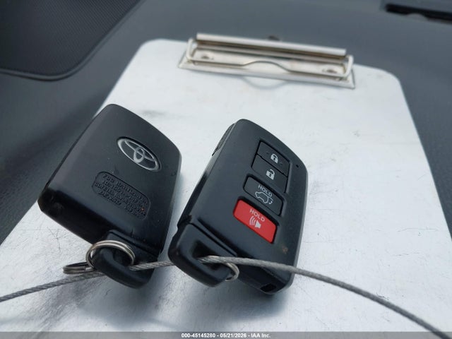 Aukcja sprzedaży 2018 Toyota Rav4 Xle, vin: 2T3RFREV6JW841896, numer aukcji: 45145280