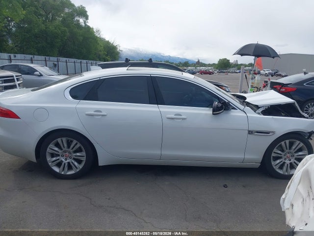 Jaguar Xf 35t Premium 2017 SAJBD4BV2HCY34800 Image 14