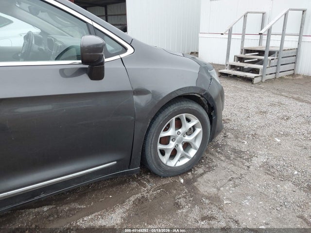 Aukcja sprzedaży 2017 Chrysler Pacifica Touring-l, vin: 2C4RC1BG9HR810470, numer aukcji: 45145292