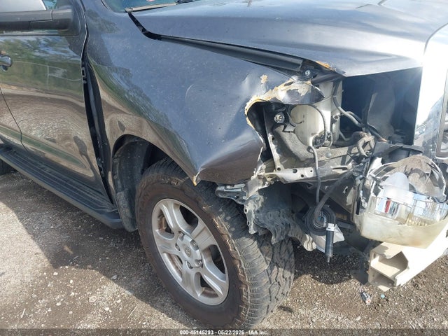Продажа на аукционе авто 2014 Toyota Sequoia Sr5 5.7l V8, vin: 5TDZY5G14ES054272, номер лота: 45145293
