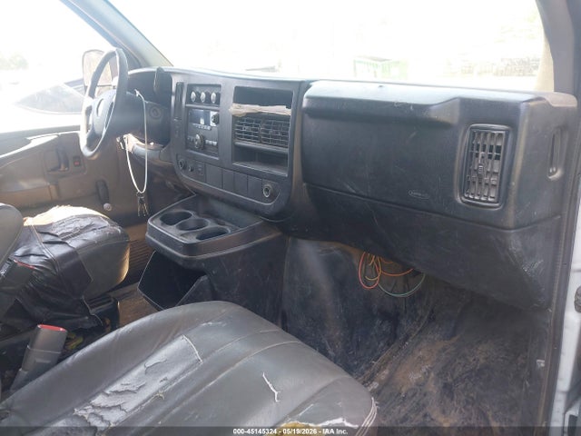 2011 Chevrolet Express 2500 Work Van მანქანა იყიდება აუქციონზე, vin: 1GCWGFFA0B1163950, აუქციონის ნომერი: 45145324