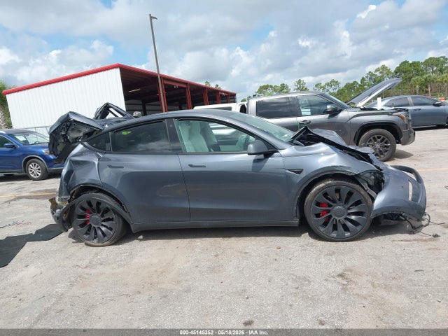 Продаж на аукціоні авто 2022 Tesla Model Y Performance Dual Motor All-wheel Drive, vin: 7SAYGDEF8NF453586, номер лоту: 45145352