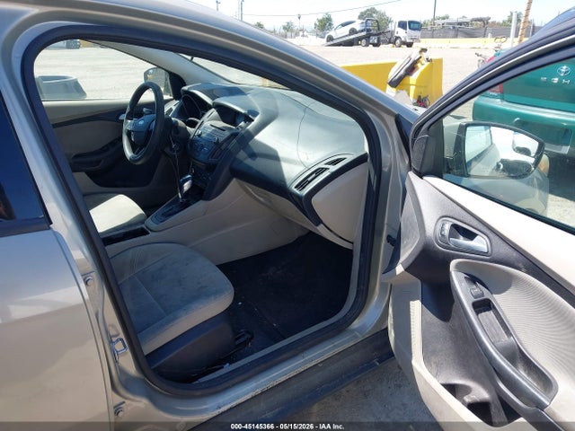 Ford FOCUS SE 2015 1FADP3F20FL222039 Image 5