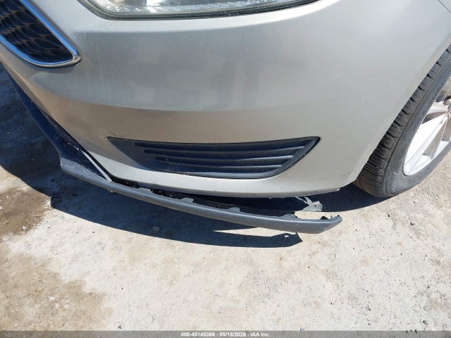Ford FOCUS SE 2015 1FADP3F20FL222039 Image 6