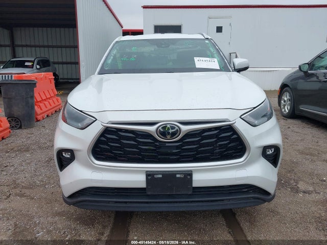 45145424 :رقم المزاد ، 5TDHZRBHXNS570253 vin ، 2022 Toyota Highlander Xle مزاد بيع