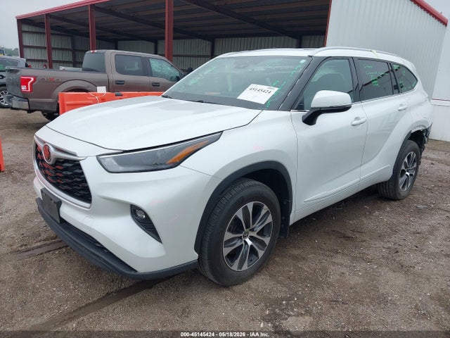 45145424 :رقم المزاد ، 5TDHZRBHXNS570253 vin ، 2022 Toyota Highlander Xle مزاد بيع