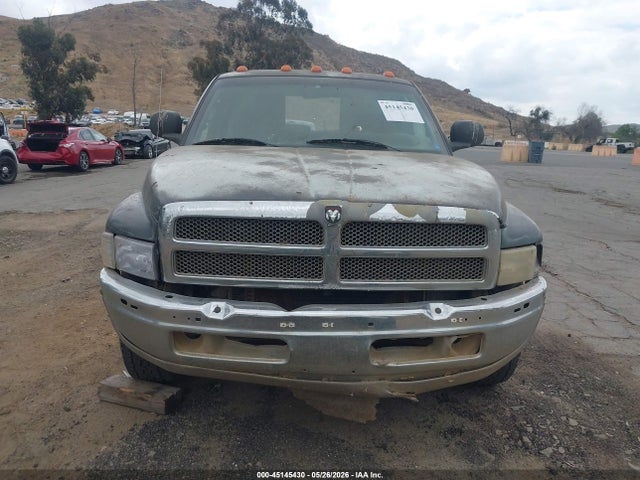 45145430 :رقم المزاد ، 3B7KC23Z71G186896 vin ، 2001 Dodge Ram 2500 St مزاد بيع