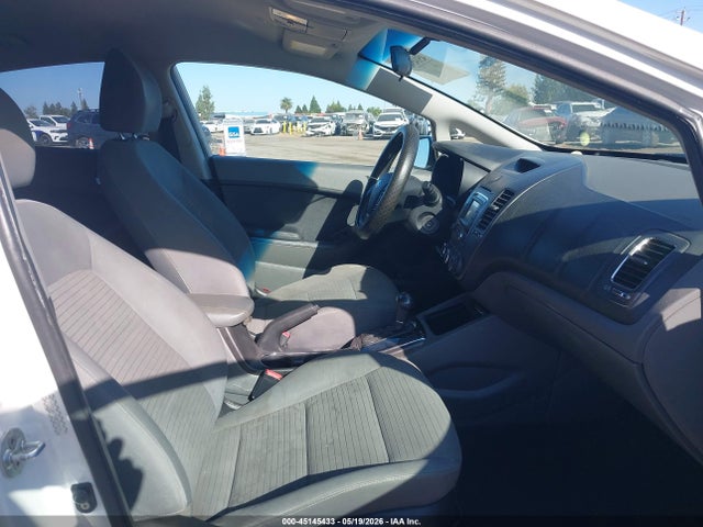 Продаж на аукціоні авто 2017 Kia Forte Lx, vin: 3KPFL4A79HE026605, номер лоту: 45145433