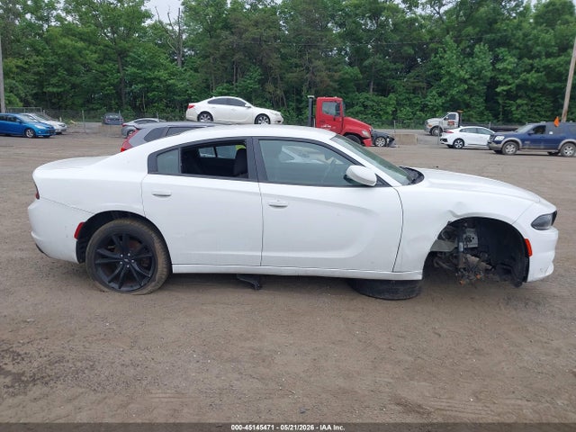Продаж на аукціоні авто 2015 Dodge Charger Se, vin: 2C3CDXBG4FH726666, номер лоту: 45145471