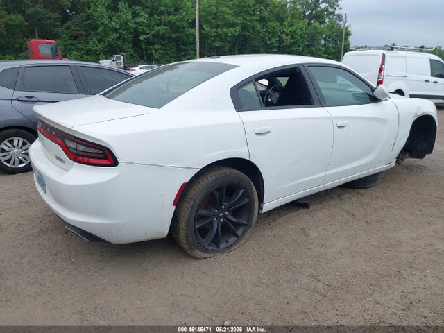 Продаж на аукціоні авто 2015 Dodge Charger Se, vin: 2C3CDXBG4FH726666, номер лоту: 45145471