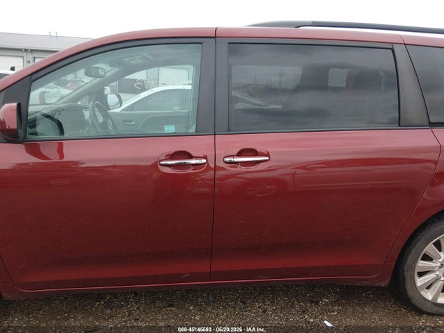 Продаж на аукціоні авто 2016 Toyota Sienna Xle, vin: 5TDDK3DC1GS132757, номер лоту: 45145593