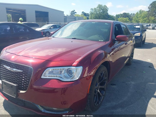 Продаж на аукціоні авто 2019 Chrysler 300 300s, vin: 2C3CCABG1KH682717, номер лоту: 45145650