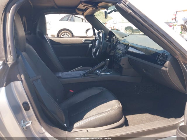 2006 Mazda Mx-5 Grand Touring მანქანა იყიდება აუქციონზე, vin: JM1NC25F060104566, აუქციონის ნომერი: 45145669