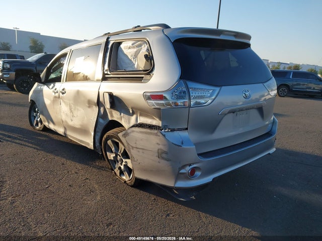 Toyota Sienna Se 8 Passenger 2015 5TDXK3DC8FS659030 Image 3