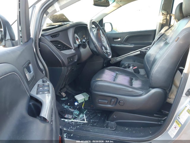 Toyota Sienna Se 8 Passenger 2015 5TDXK3DC8FS659030 Image 5