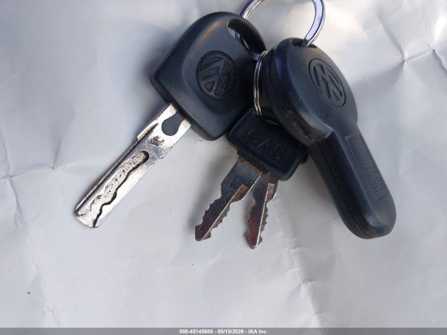 Продажа на аукционе авто 2002 Volkswagen Cabrio Glx, vin: 3VWDC21V32M801310, номер лота: 45145685