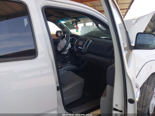 Продажа на аукционе авто 2014 Toyota Tacoma Base V6, vin: 5TFLU4EN7EX092090, номер лота: 45145708