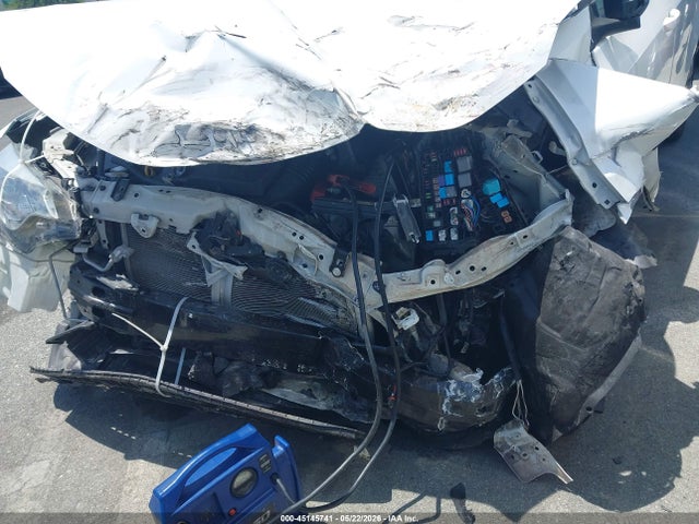 5YFBURHE2GP520251 Toyota COROLLA LE