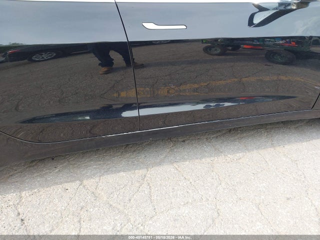 45145781 :رقم المزاد ، 5YJ3E1EB5JF069655 vin ، 2018 Tesla Model 3 Long Range/performance مزاد بيع