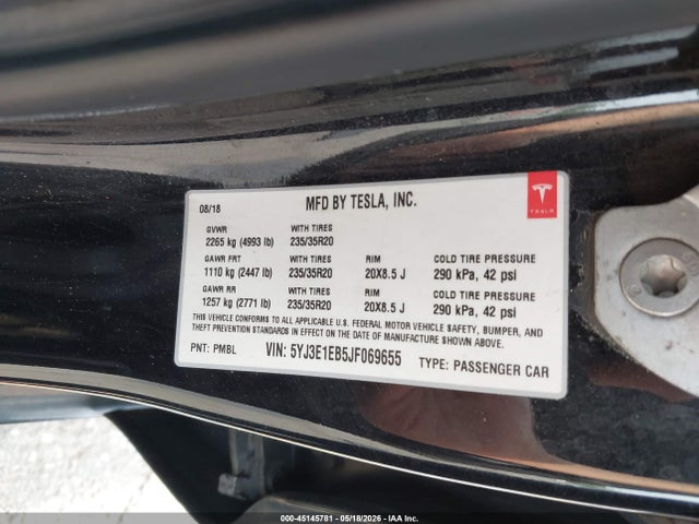 45145781 :رقم المزاد ، 5YJ3E1EB5JF069655 vin ، 2018 Tesla Model 3 Long Range/performance مزاد بيع