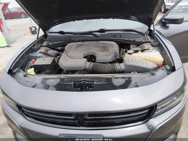 2C3CDXBG4NH258713 Dodge Charger Sxt Rwd
