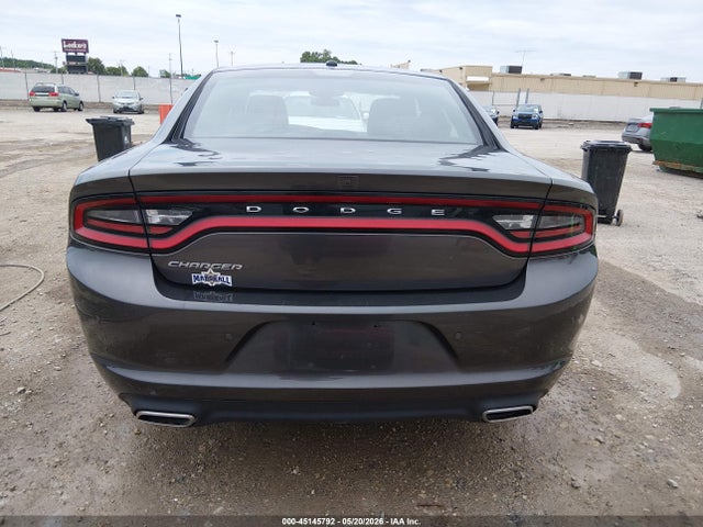 2C3CDXBG4NH258713 Dodge Charger Sxt Rwd