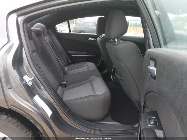 2C3CDXBG4NH258713 Dodge Charger Sxt Rwd