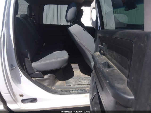 1C6RR7KG1GS353868 RAM 1500 Tradesman
