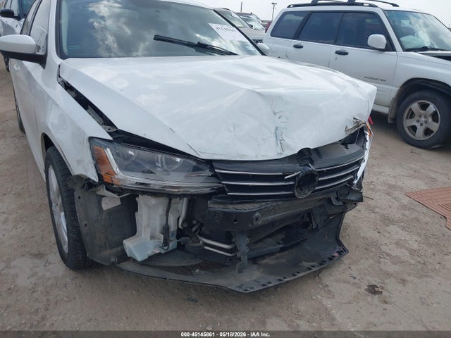 3VW2B7AJ2JM253075 Volkswagen Jetta 1.4t S